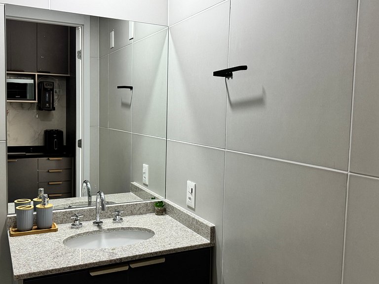Neues Studio, Komfort und Mobilität, Metrô Paraíso