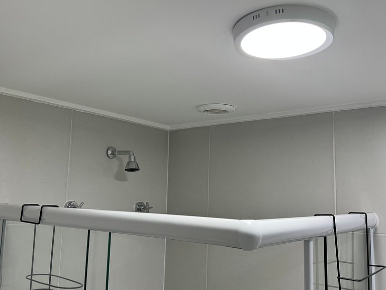 Neues Studio, Komfort und Mobilität, Metrô Paraíso