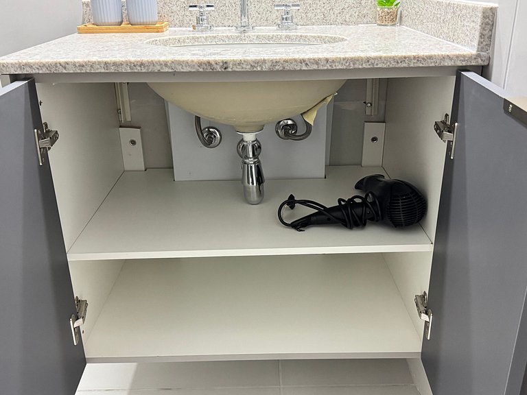 Neues Studio, Komfort und Mobilität, Metrô Paraíso