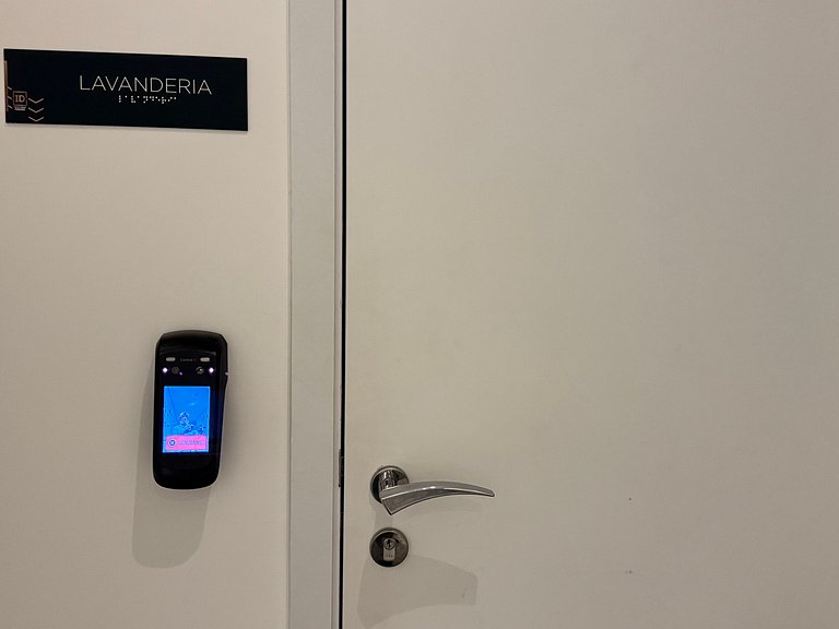 Neues Studio, Komfort und Mobilität, Metrô Paraíso