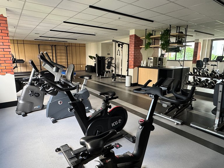 Brand New Studio 700m Metro, Premium Comfort