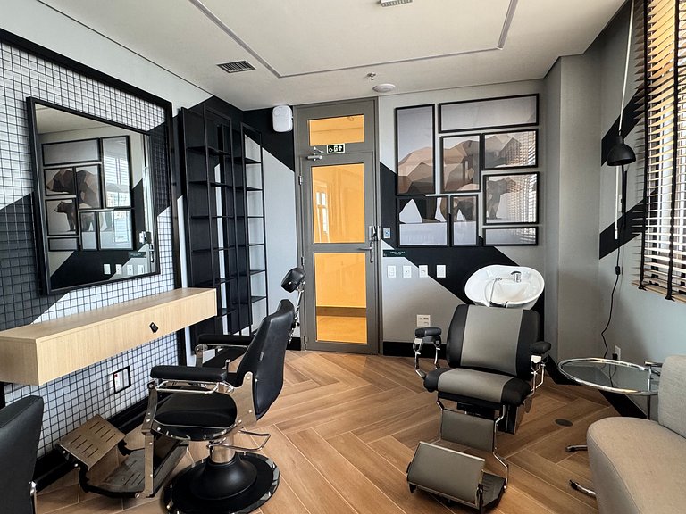 Neues Studio, Komfort und Mobilität, Metrô Paraíso