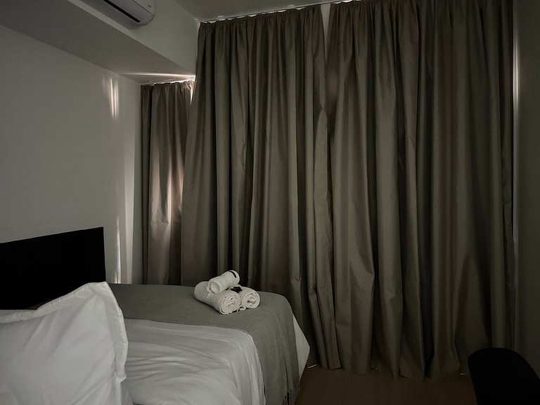 Charming, Brand-New Studio Near the Subway