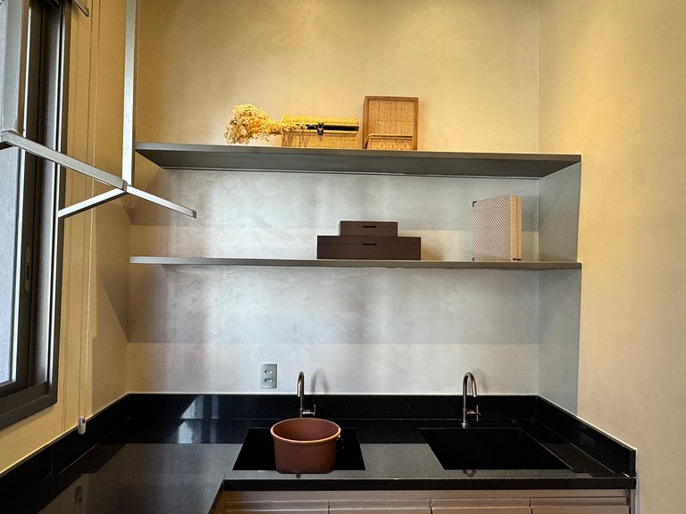 Via Komforto 412 Oscar Freire Metro High Class