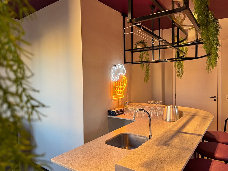 Via Komforto 43, Metrô Vila Mariana Poucos Passos