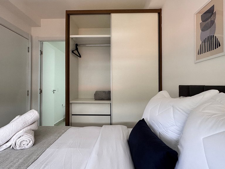 Via Komforto 53, 1-Bed Suite Next to Subway