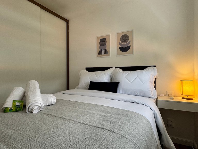 Via Komforto 53, 1-Bed Suite Next to Subway