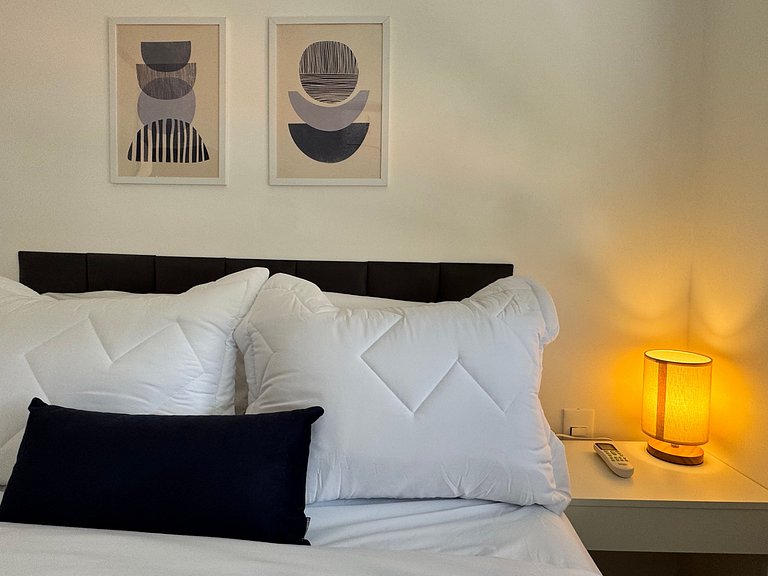 Via Komforto 53, 1-Bed Suite Next to Subway