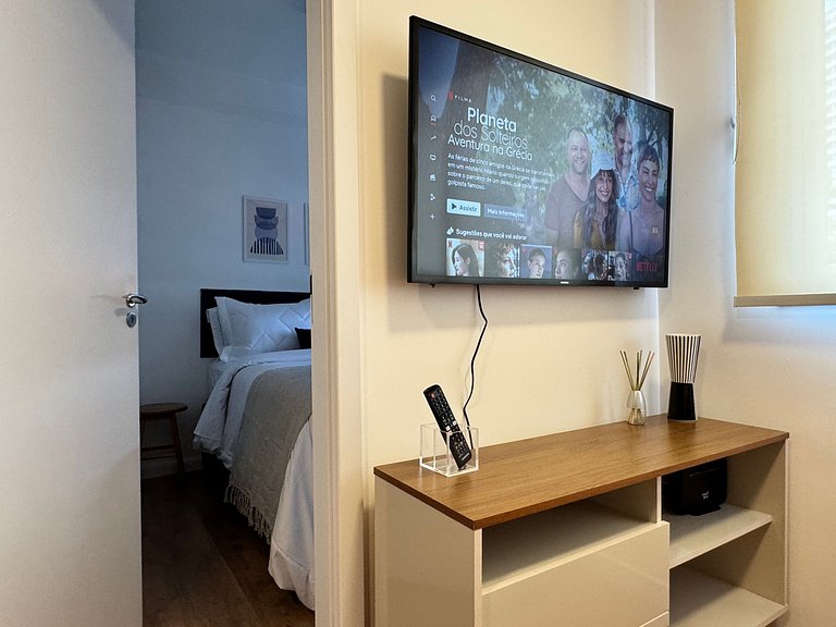 Via Komforto 53, 1-Bed Suite Next to Subway