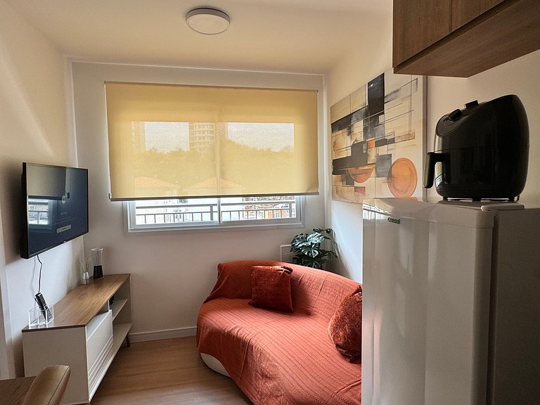 Via Komforto 53, 1-Bed Suite Next to Subway