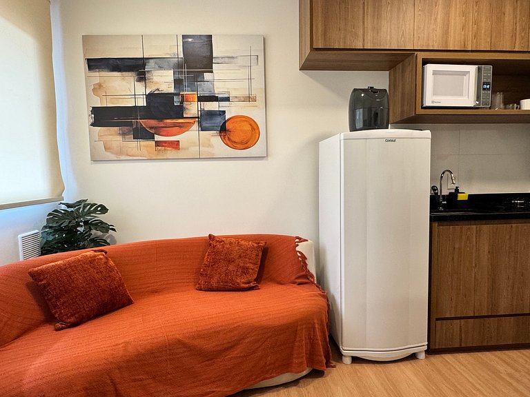 Via Komforto 53, 1-Bed Suite Next to Subway