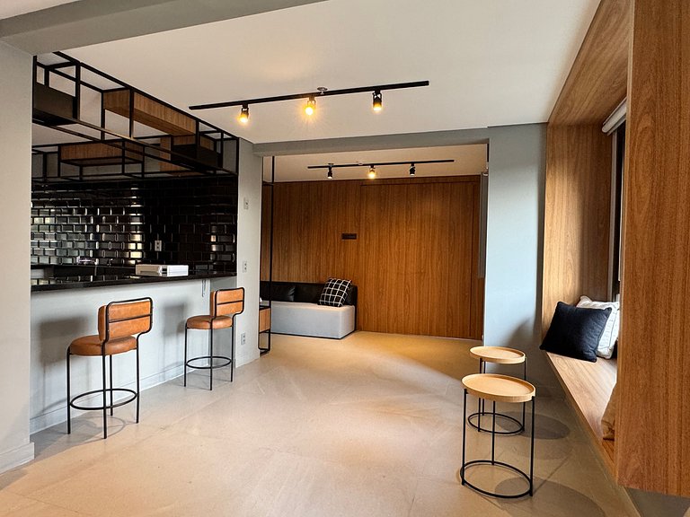 Via Komforto 57, 1-Bed Suite Next to Subway