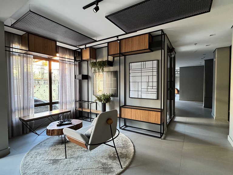 Via Komforto 57, 1-Bed Suite Next to Subway