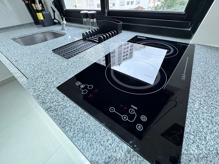 Via Komforto 43, Metrô Vila Mariana Poucos Passos