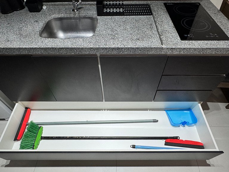 Via Komforto Studio 42, ao lado Metrô Vila Mariana