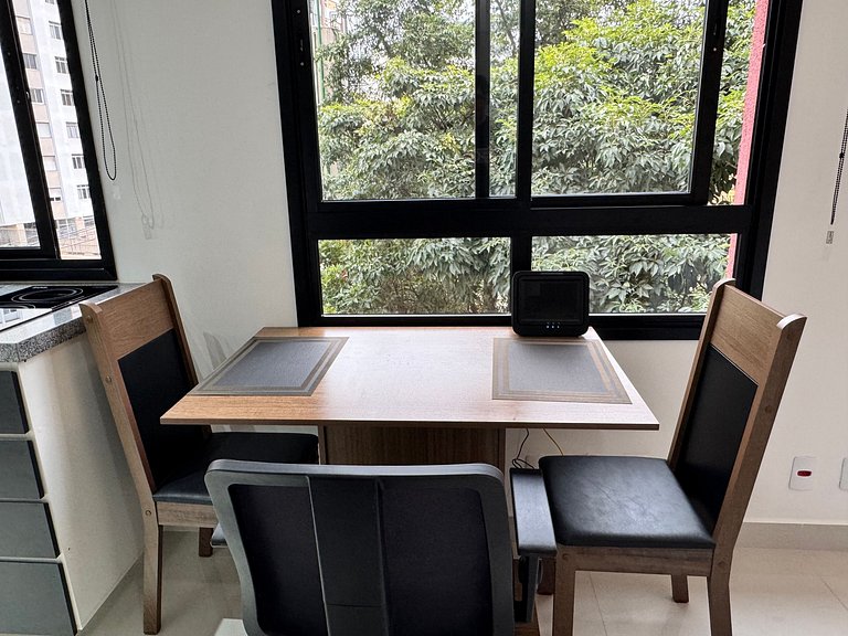 Via Komforto Studio 42, ao lado Metrô Vila Mariana