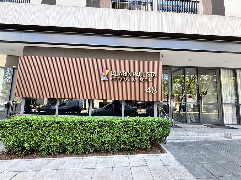 Klabin Paulista Studios: Design intelligente & convenienza a