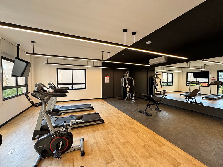 Via Komforto 1113 Moema: Pool & Gym + U-Bahn