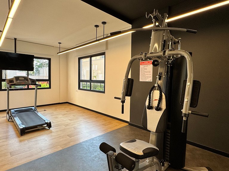 Via Komforto 1113 Moema: Pool & Gym Next Metro