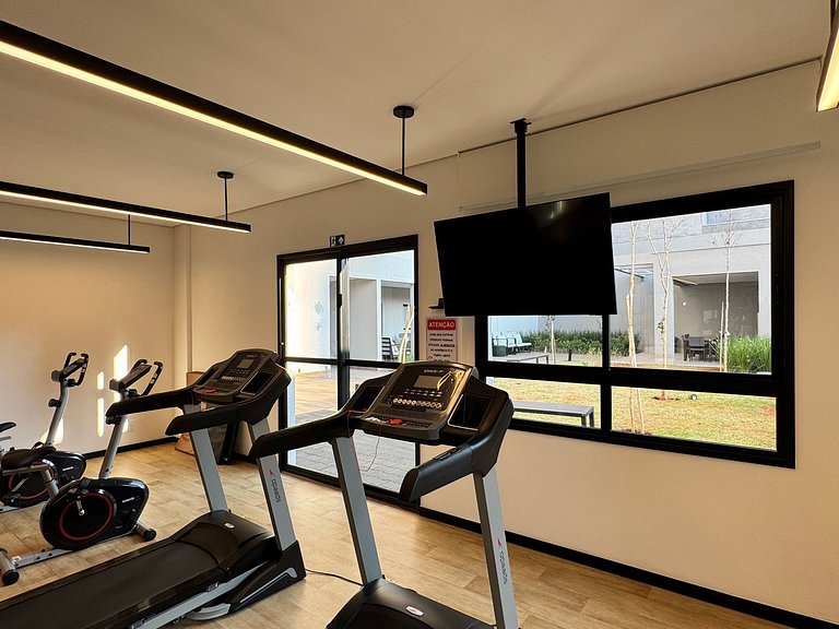 Via Komforto 1113 Moema: Pool & Gym Next Metro