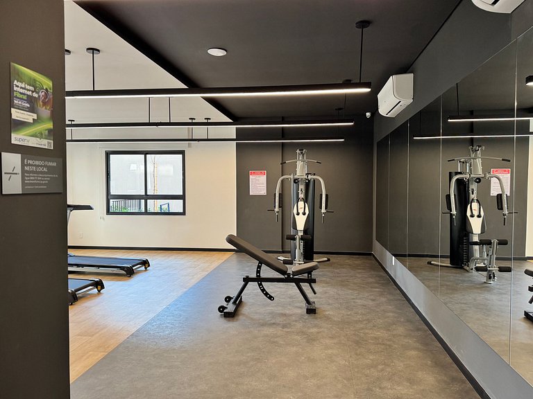 Via Komforto 1113 Moema: Pool & Gym Next Metro