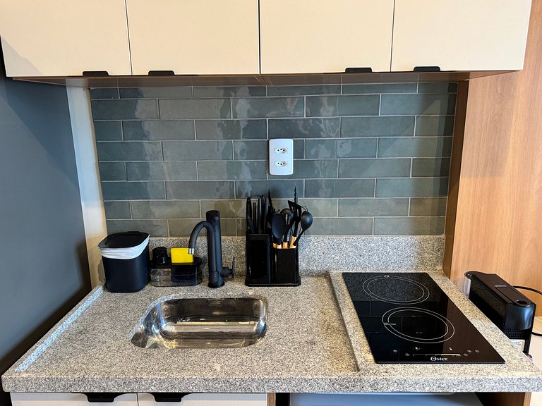 Via Komforto 1113 Moema: Pool & Gym + U-Bahn