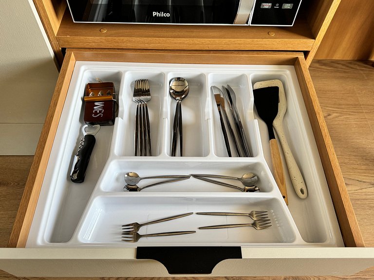 Via Komforto 1113 Moema: Pool & Gym Next Metro