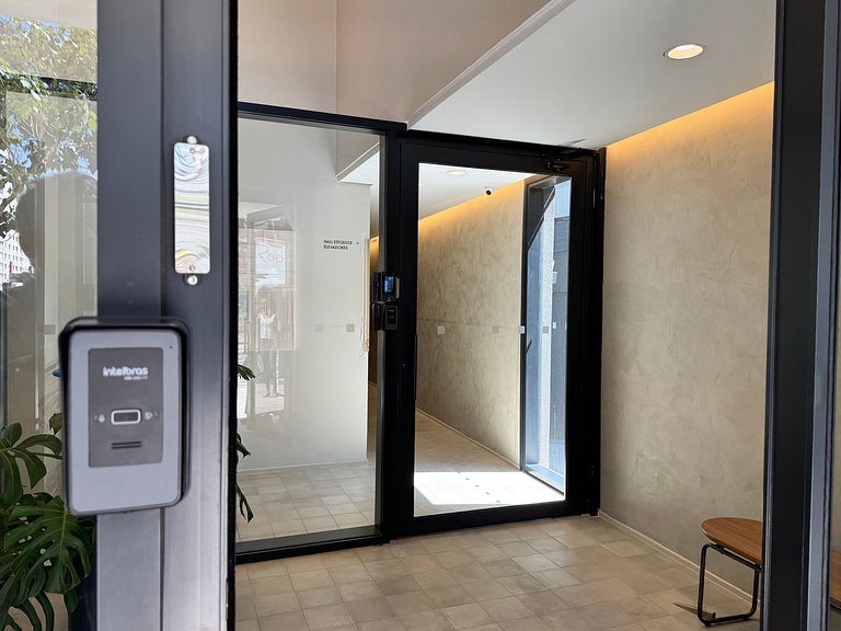 Coração de Pinheiros no Esquina 203 Metrô Fradique