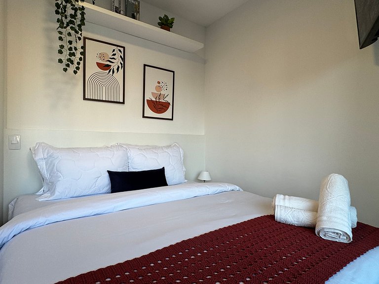 Heart of Pinheiros at Esquina 402 Fradique Metro