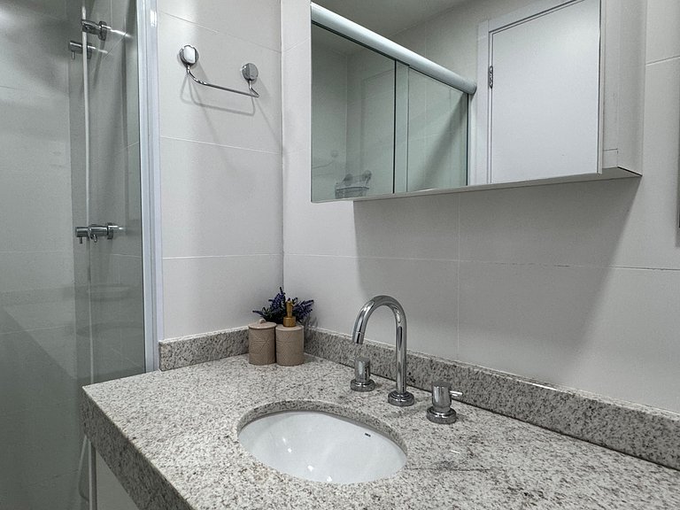 Heart of Pinheiros at Esquina 402 Fradique Metro