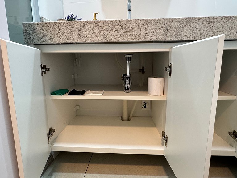 Corazón de Pinheiros en Esquina 402 Metro Fradique