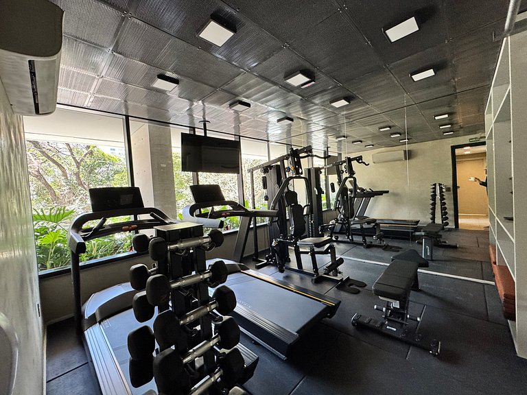 Coração de Pinheiros no Esquina 402 Metrô Fradique