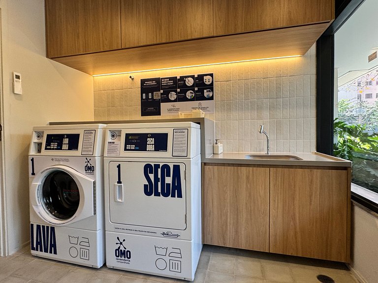 Heart of Pinheiros at Esquina 203 Fradique Metro