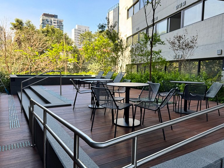 Cœur de Pinheiros à l’Esquina 203 Métro Fradique