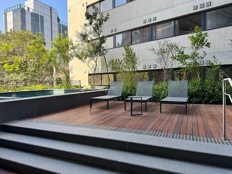 Herz von Pinheiros im Esquina 203 Metro Fradique