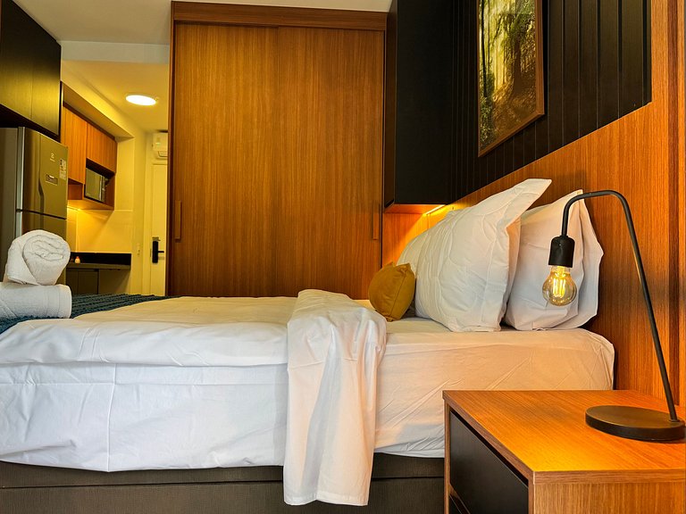 Corazón de Pinheiros en Esquina 203 Metro Fradique