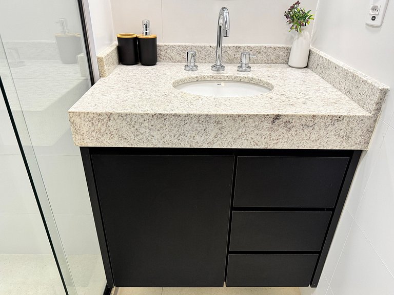 Heart of Pinheiros at Esquina 203 Fradique Metro