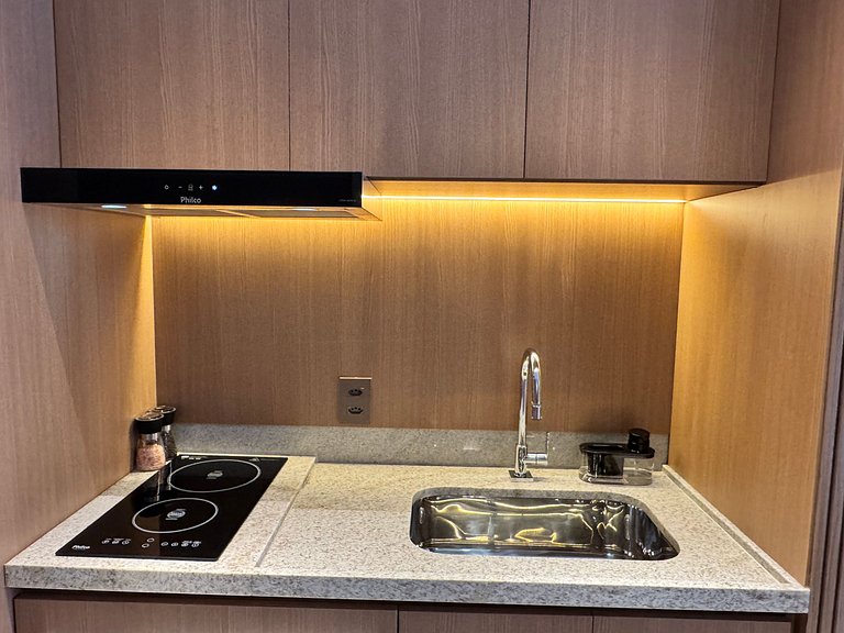 Via Komforto 420 Metro Oscar Freire Classe Alta