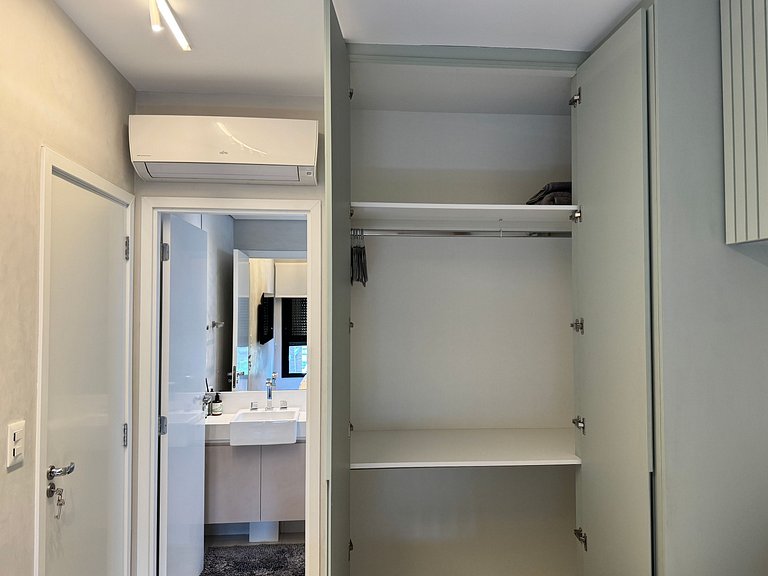 Estilo & Elegância Urbana 300m Metrô Oscar Freire