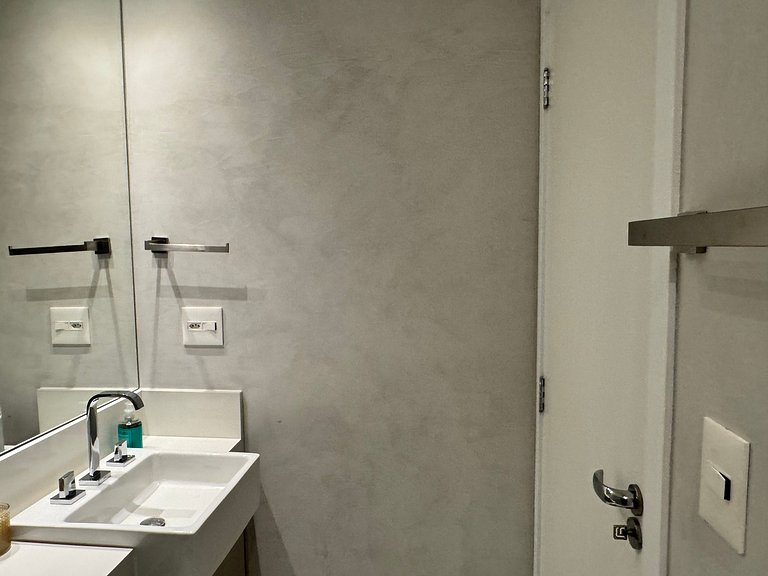 Estilo & Elegância Urbana 300m Metrô Oscar Freire