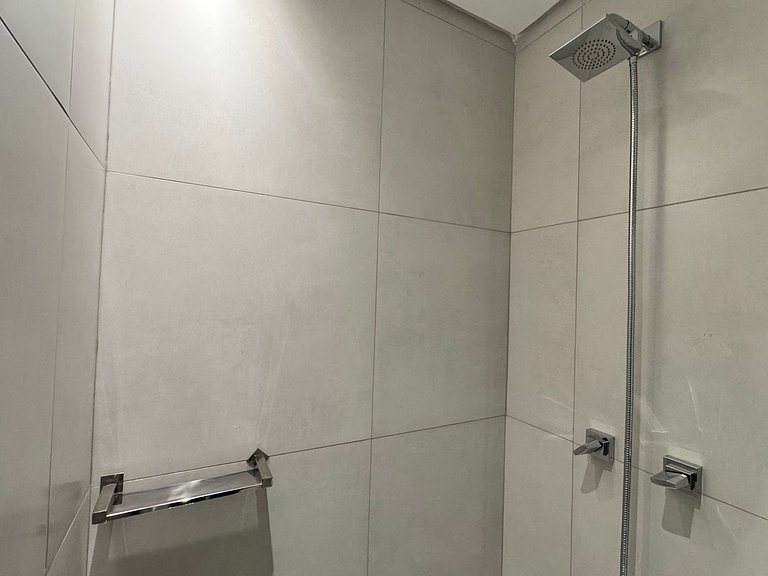 Estilo & Elegância Urbana 300m Metrô Oscar Freire