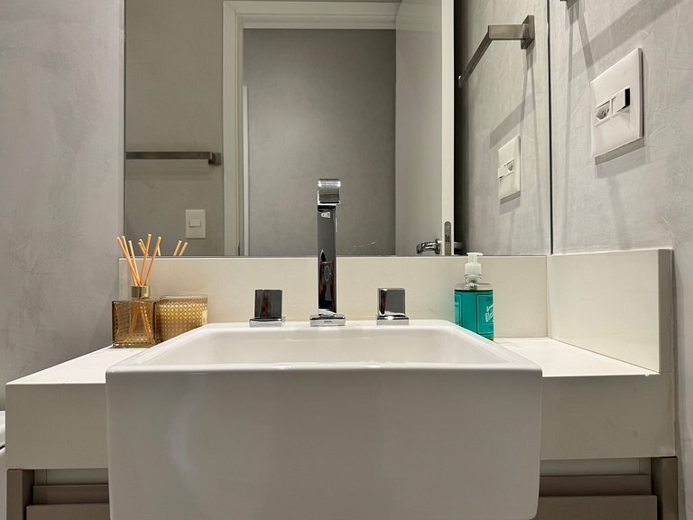 Stil & Urbane Eleganz – 300m Metro Oscar Freire