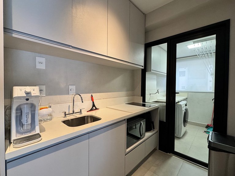 Style & Urban Elegance 300m Oscar Freire Station