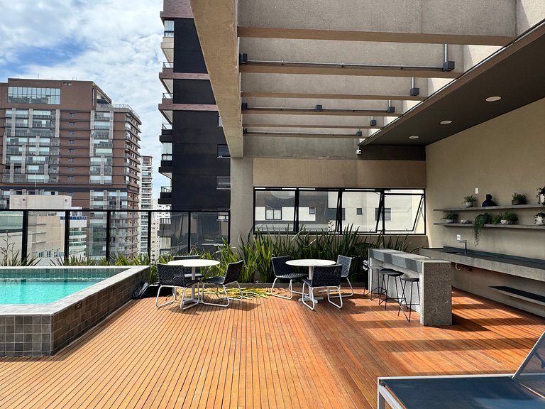 Style & Urban Elegance 300m Oscar Freire Station