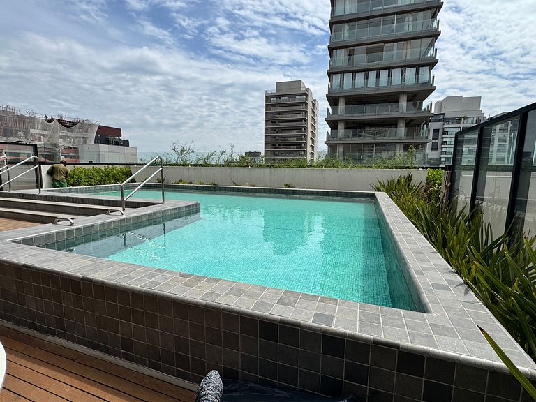 Estilo & Elegância Urbana 300m Metrô Oscar Freire