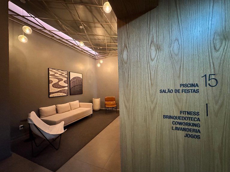 Style & Urban Elegance 300m Oscar Freire Station