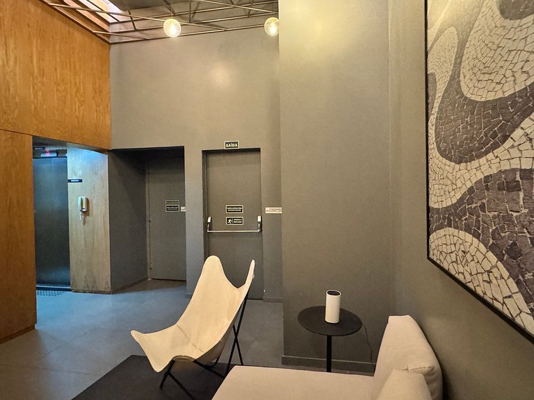 Estilo & Elegância Urbana 300m Metrô Oscar Freire