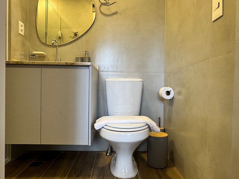 Via Komforto 57, 1-Bed Suite Next to Subway