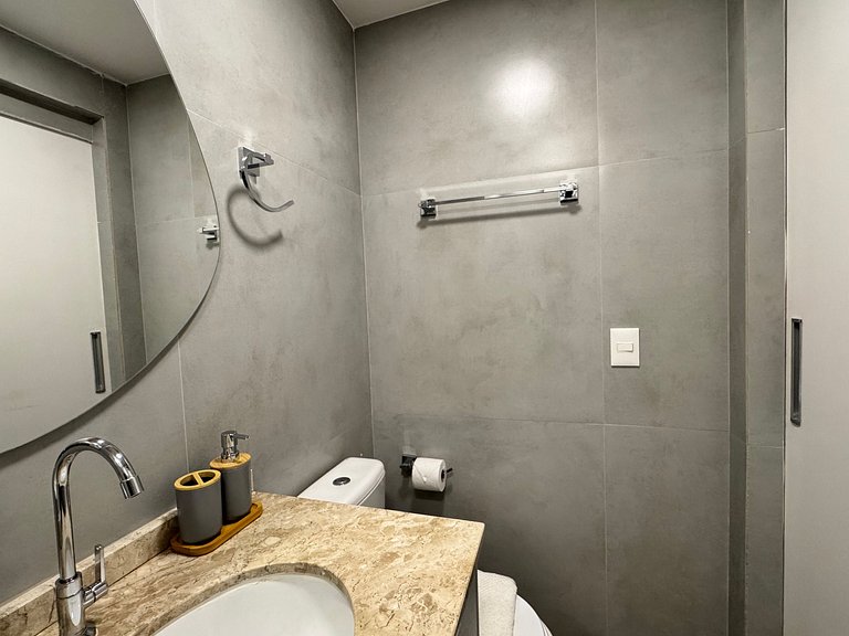 Via Komforto 57, 1-Bed Suite Next to Subway