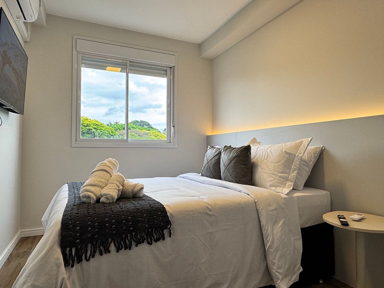 Via Komforto 57, 1-Bed Suite Next to Subway